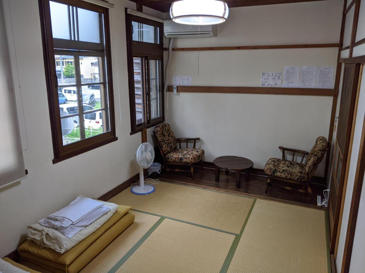 Guesthouse Tomaru Takayama  Exterior foto